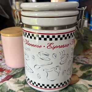 Signature Houseware coffee canister/storage with lid lock, white, red